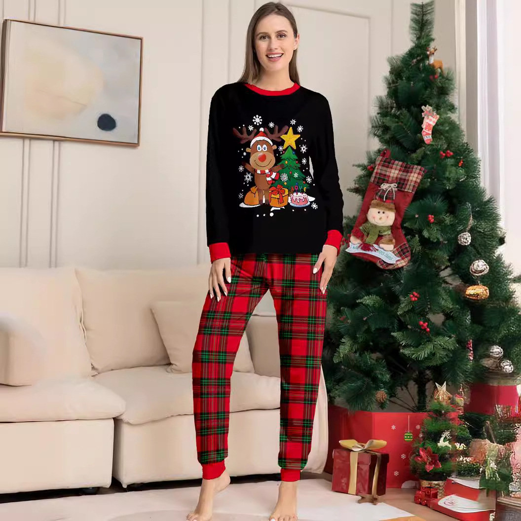 クリスマス漫画プリントセット、エルク文字、クリスマスツリー、 - Family Tree Print のレビューと価格