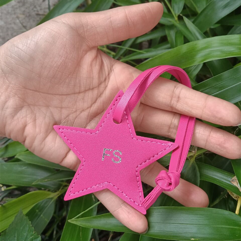 1 個無料イニシャル五芒星革荷物ペンダントスター pu レザ - Monogram Keychain Leather のレビューと価格